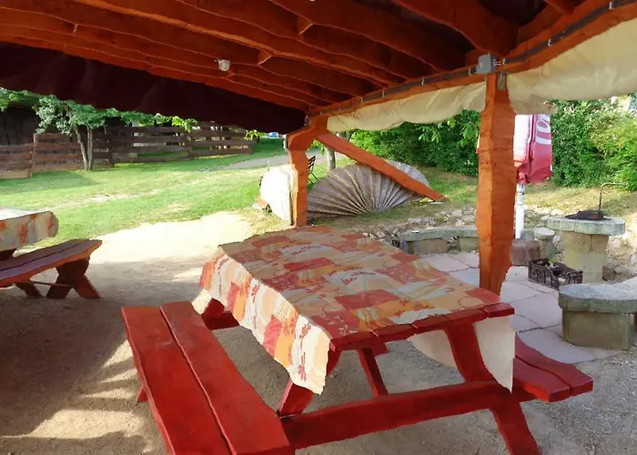 Katica Vendeghaz Guest house